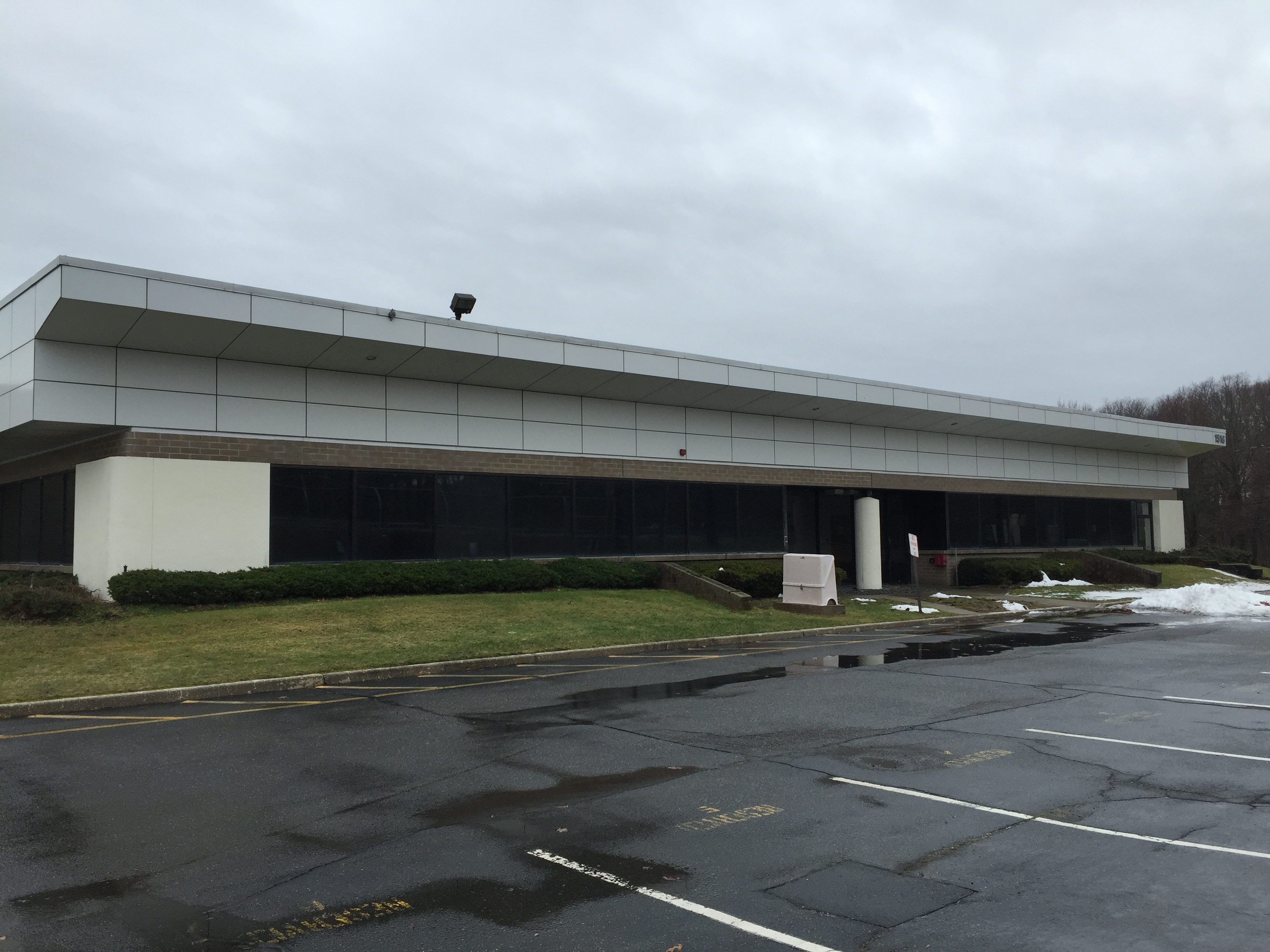 1516 Motor Parkway - BDG